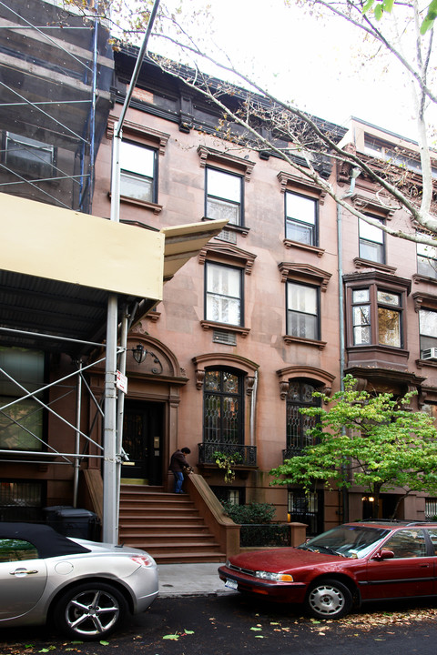 32 Remsen St in Brooklyn, NY - Foto de edificio