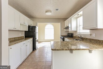 8147 Mountain Pass in Riverdale, GA - Building Photo - Building Photo