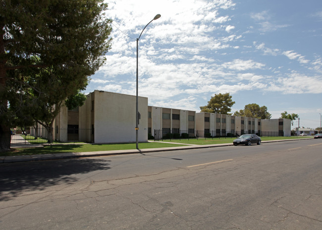 The Hartford in Chandler, AZ - Building Photo - Building Photo