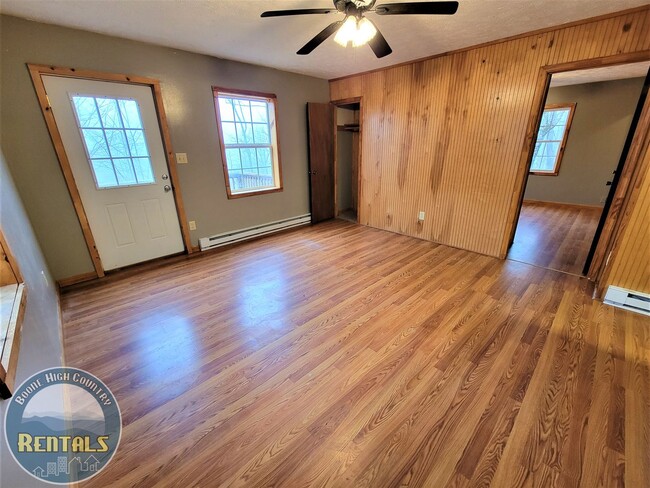 387 Sugarloaf Rd in Boone, NC - Building Photo - Building Photo