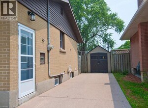 651 Upper Ottawa St in Hamilton, ON - Building Photo - Building Photo