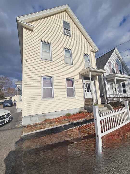 228 Plain St in Lowell, MA - Building Photo