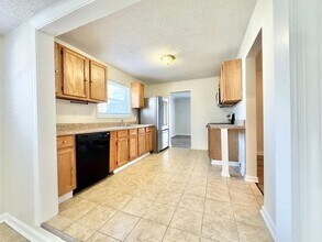 2627 Stratford Dr in Greensboro, NC - Building Photo - Building Photo