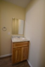 3 Bed 1.5 Bath Duplex in Buffalo, MO - Building Photo - Building Photo