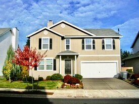 1552 SE Ripplewood Ave in Hillsboro, OR - Building Photo