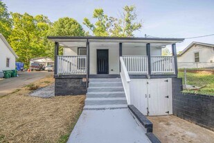 4112 Edington Rd in Knoxville, TN - Building Photo