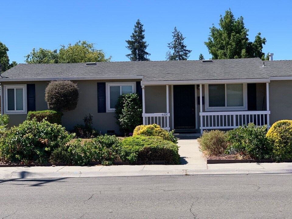 4164 Will Rogers Dr in San Jose, CA - Building Photo