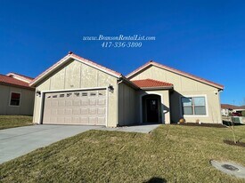 185 Siena Blvd in Branson, MO - Building Photo