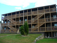 24 Wedgewood Dr in Griswold, CT - Foto de edificio - Building Photo