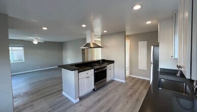 808 Adams St in Redwood City, CA - Building Photo - Building Photo