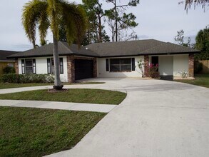 1507 Hollyhock Rd in Wellington, FL - Building Photo - Building Photo