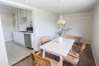 1602 Monticello Rd, Unit A in Charlottesville, VA - Building Photo - Building Photo