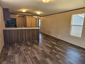 16299 Crockett Martin Ests Dr in Cut And Shoot, TX - Building Photo - Building Photo