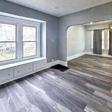 13721 Beachwood Ave in Cleveland, OH - Building Photo - Building Photo