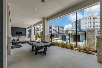 Ivy Heights in Austin, TX - Building Photo - Building Photo
