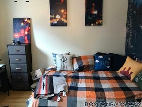 145 Endicott St, Unit 7 in Boston, MA - Foto de edificio - Building Photo