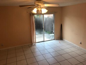 5154 Breckenridge Pl-Unit -47 in West Palm Beach, FL - Building Photo - Building Photo