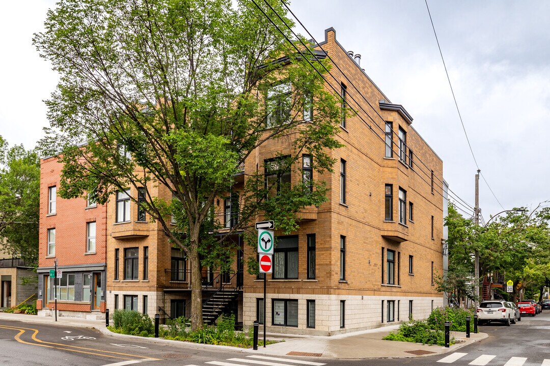 1281 Gilford Rue in Montréal, QC - Building Photo