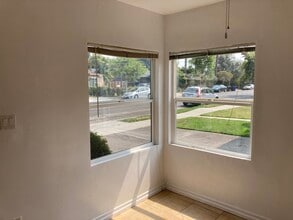 2324 33rd St, Unit 2324 in Santa Monica, CA - Foto de edificio - Building Photo