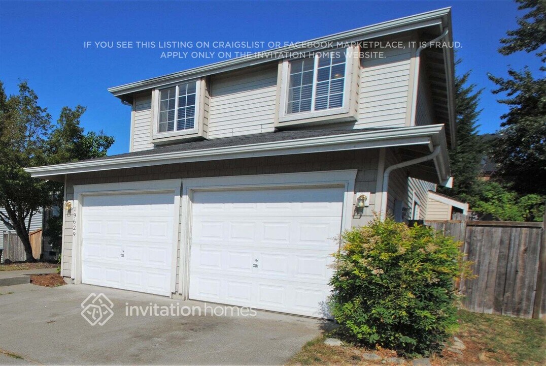 19629 14th Ave Ct E in Spanaway, WA - Building Photo