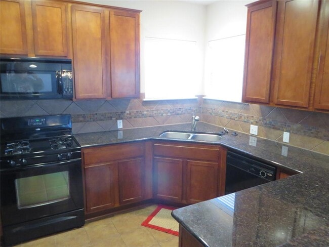 2124 Callingwood Dr in Austin, TX - Building Photo - Building Photo