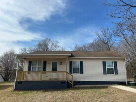 200 Charles St in Thomasville, NC - Building Photo