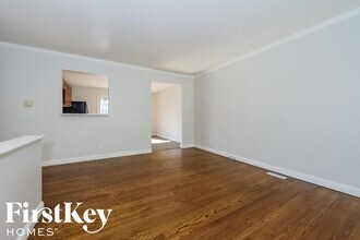 18805 E Ponca Dr in Independence, MO - Building Photo - Building Photo