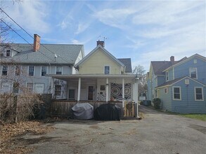 9 Rowley St in Rochester, NY - Building Photo - Building Photo