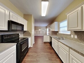 2209 Kingfish Rd in Texas City, TX - Building Photo - Building Photo