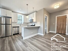 3953 N Janssen Ave, Unit E1 in Chicago, IL - Building Photo