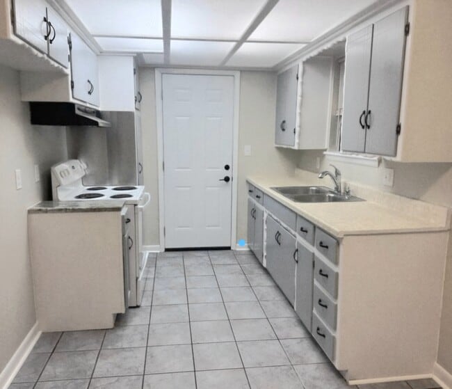 777 NW 1st St in Moore, OK - Building Photo - Building Photo