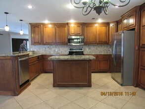 3708 NE Willow Way in Lawton, OK - Building Photo - Building Photo