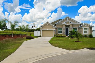 501 Central Rdg Ln in Frostproof, FL - Building Photo