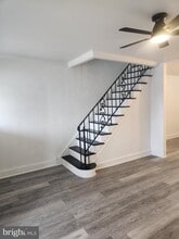 1803 Bridge St in Philadelphia, PA - Building Photo - Building Photo