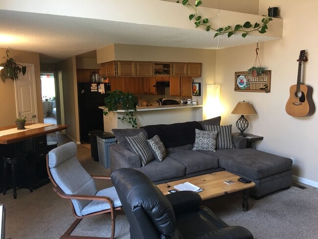 property at 5932 Gunbarrel Ave