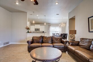 2204 101st St in Lubbock, TX - Building Photo - Building Photo