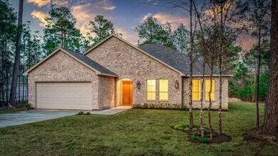 12110 W Tara Plantation Dr in Tomball, TX - Building Photo - Building Photo