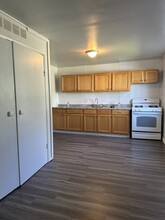 32117 Genessee St, Unit 32117 Genesse St in Westland, MI - Building Photo - Building Photo