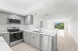 2304 Lucaya Ln in Coconut Creek, FL - Building Photo - Building Photo