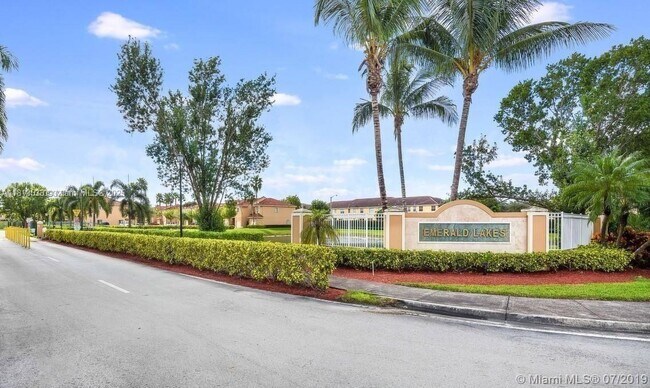 14758 SW 9th Ln in Miami, FL - Building Photo - Building Photo
