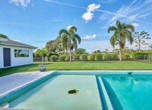 119 Country Club Dr in Jupiter, FL - Building Photo - Building Photo