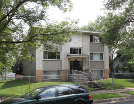 3021 Longfellow Ave Apartments