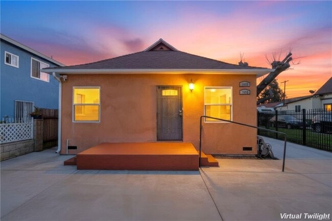 property at 1033 E 57th St