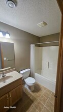 18110 Vance Cir NW, Unit B in Elk River, MN - Building Photo - Building Photo