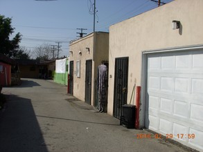 5825 Florence Ave in Bell Gardens, CA - Building Photo - Building Photo