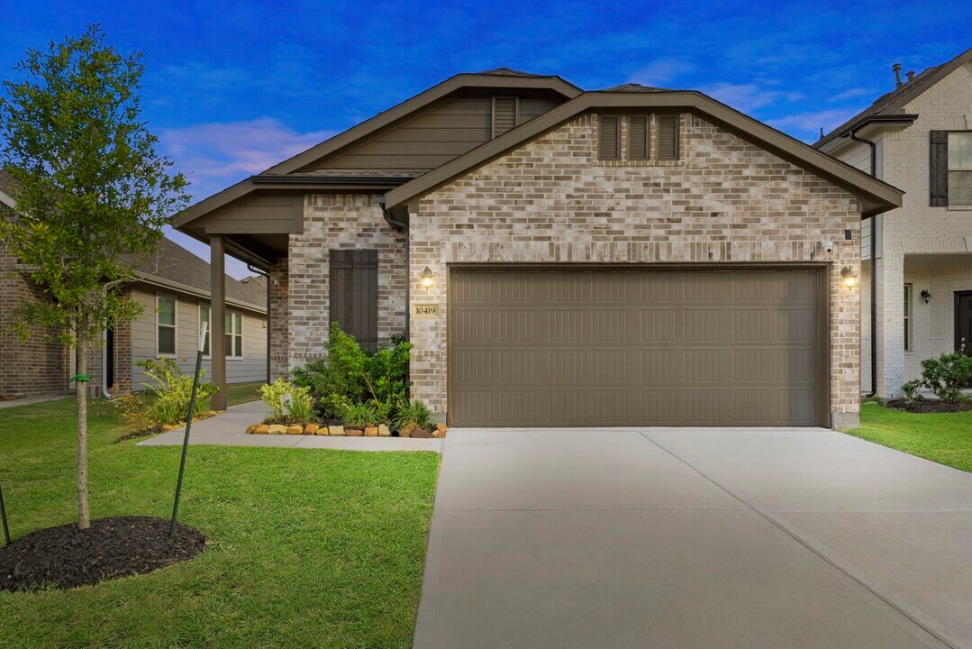 10419 Astor Pt Trl in Tomball, TX - Building Photo