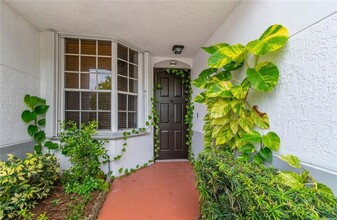 761 SW 148th Ave in Davie, FL - Building Photo - Building Photo