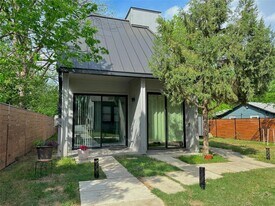 914 E 39th St in Austin, TX - Building Photo
