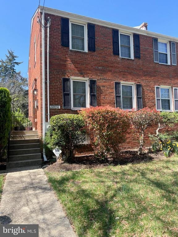 property at 5024 12th St NE