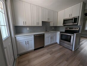 4534 43rd Ave N in St. Petersburg, FL - Building Photo - Building Photo